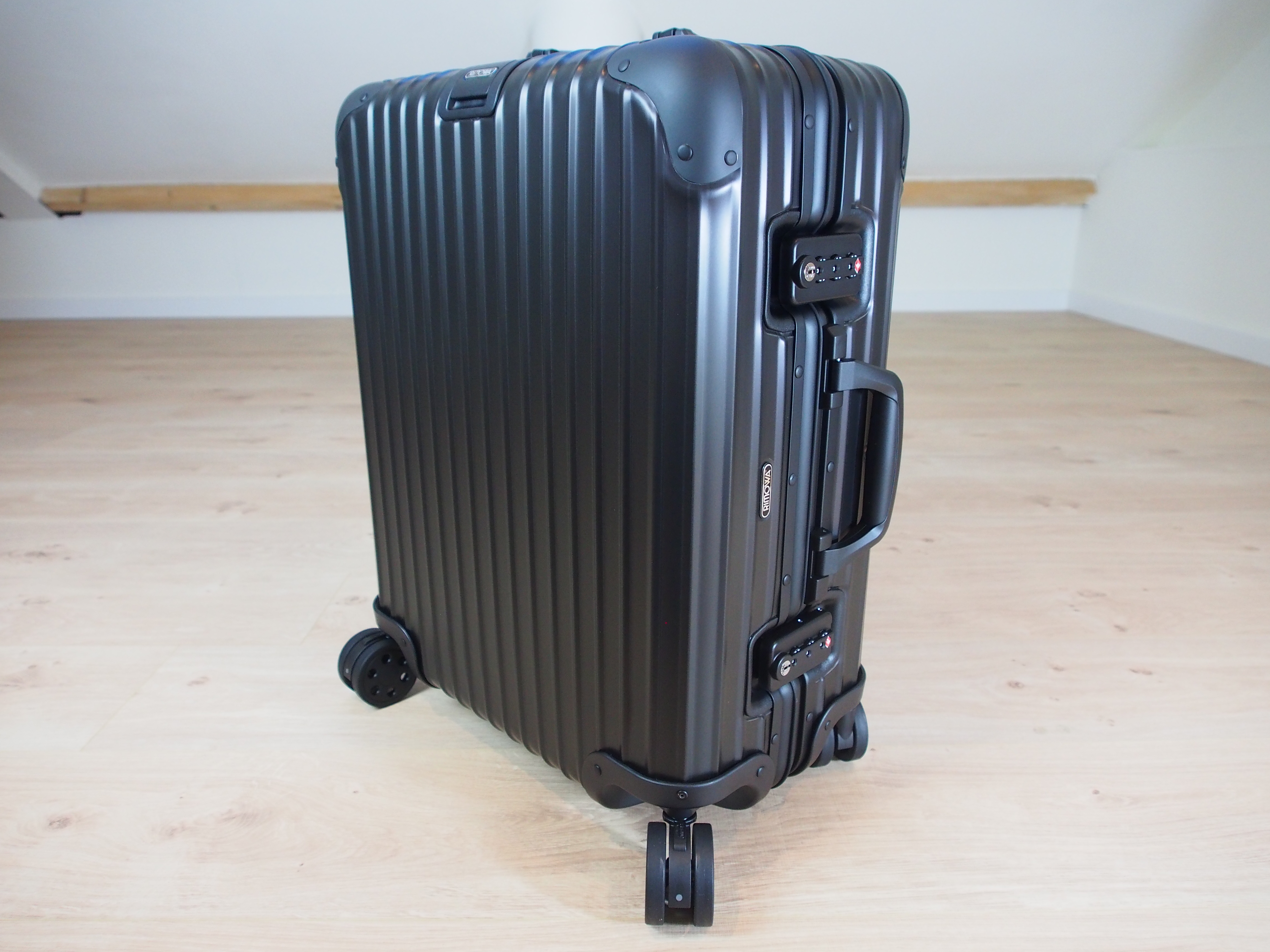 rimowa stealth