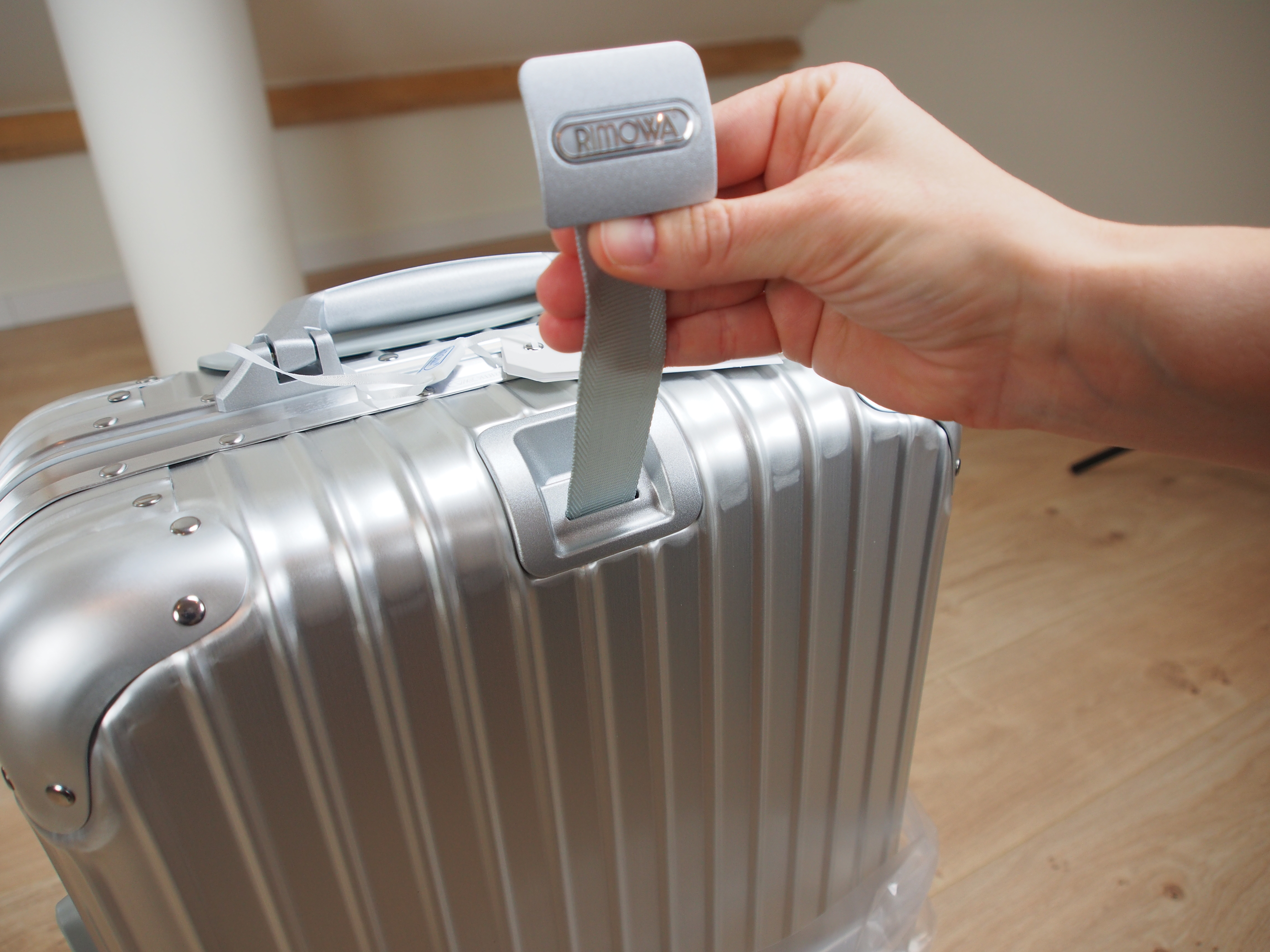 rimowa add a bag