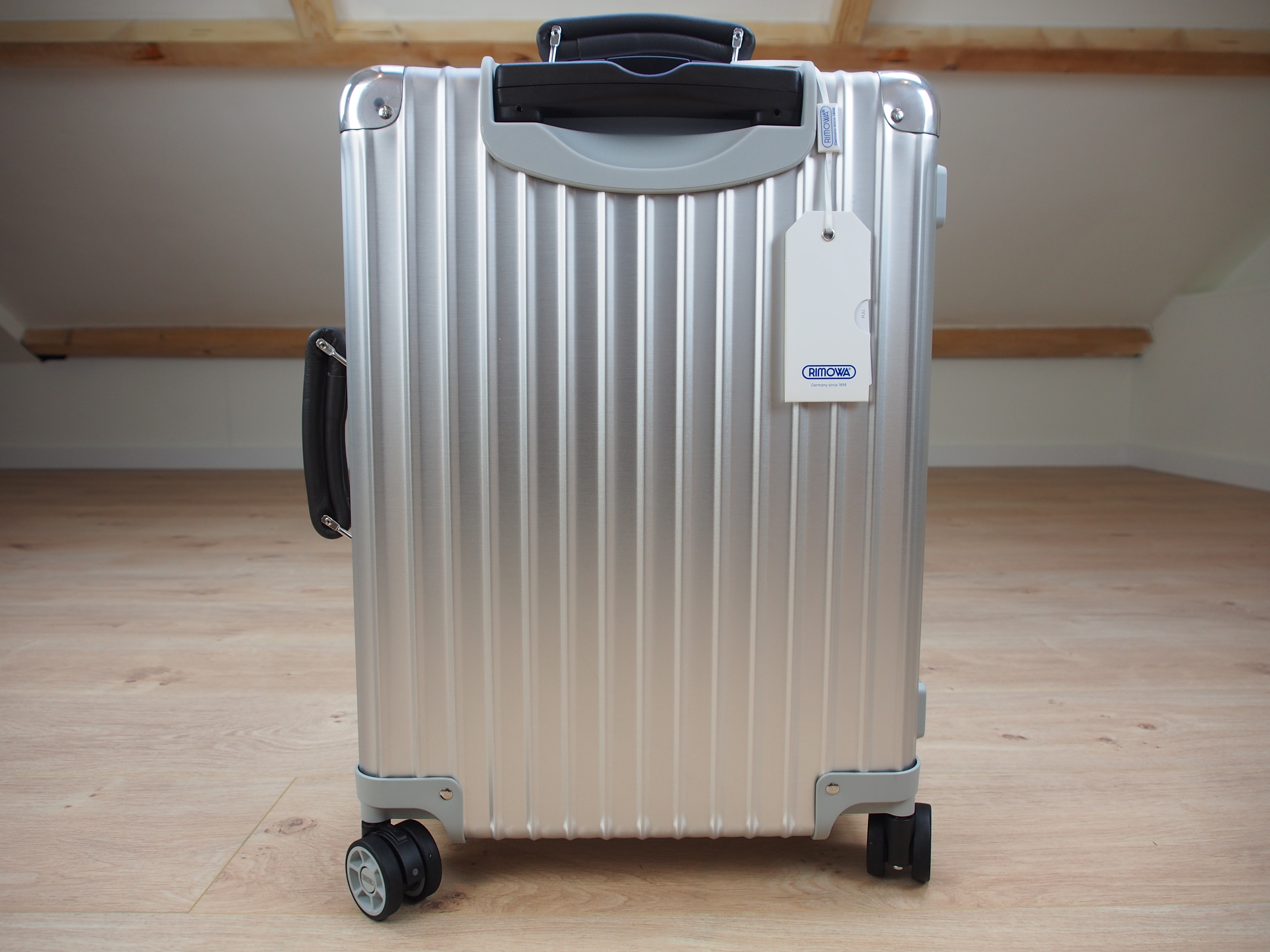 rimowa classic flight cabin multiwheel