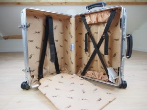 rimowa classic cabin price