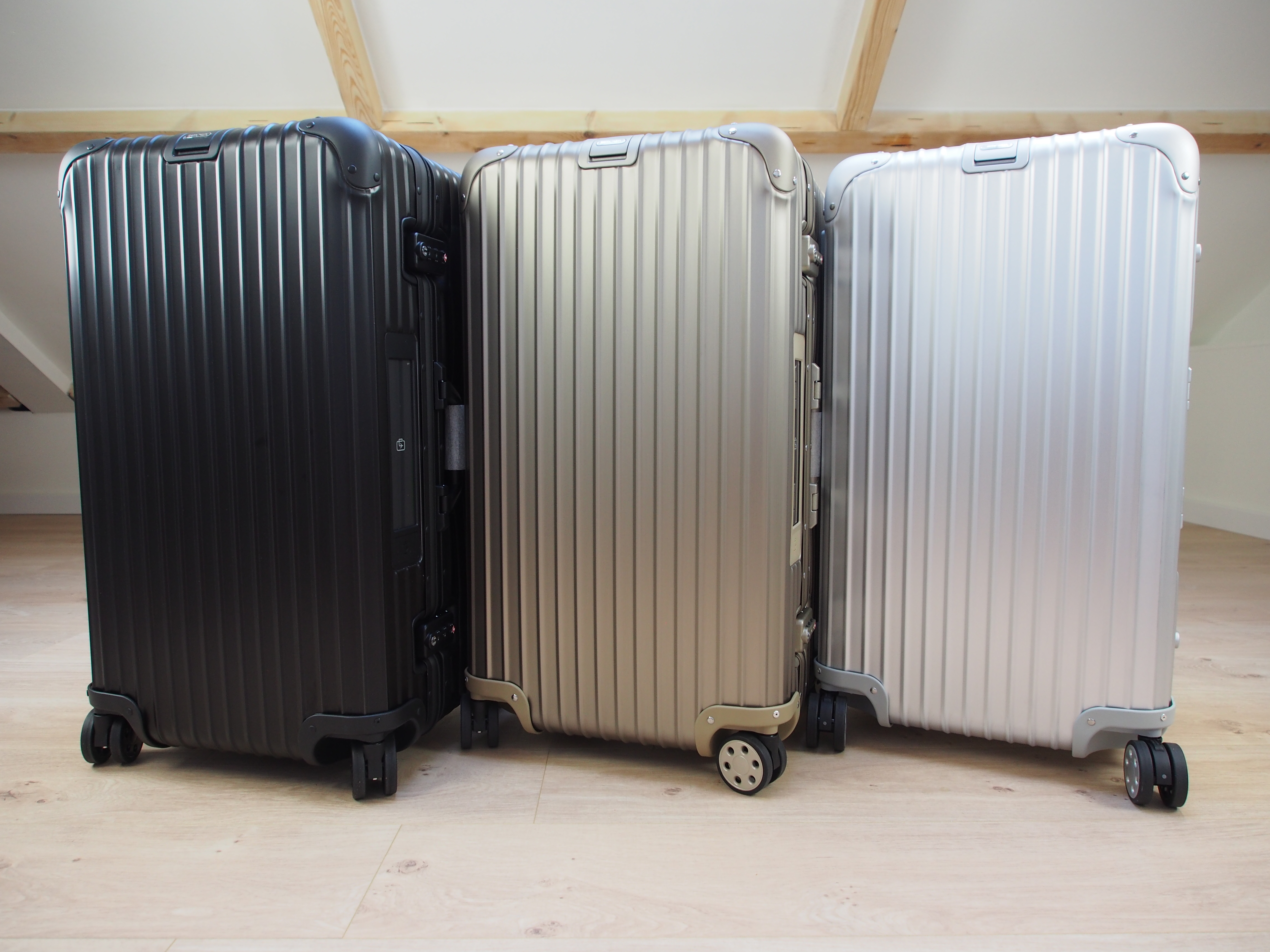 Rimowa Topas Titanium Cabin Trolley - A Review - whattodotomorrow