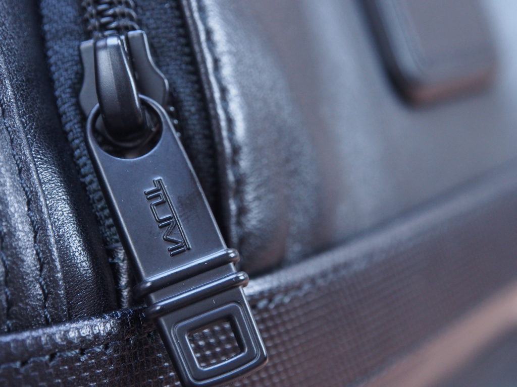 Tumi Alpha 2 backpack leather zipper 