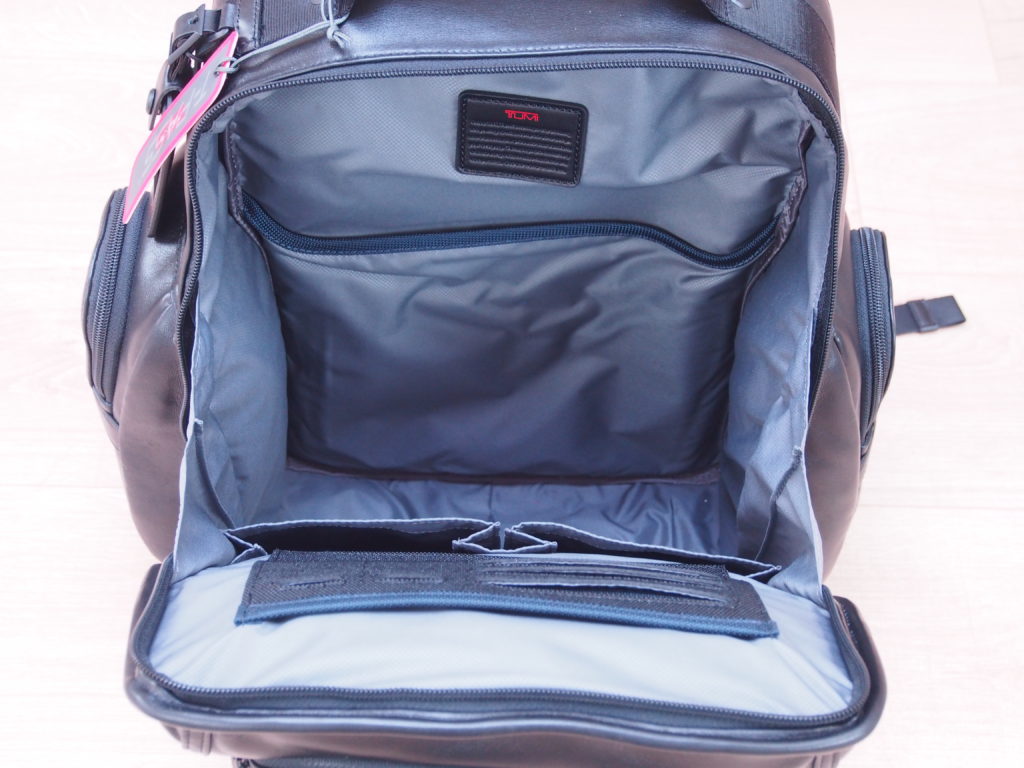 Tumi main compartment