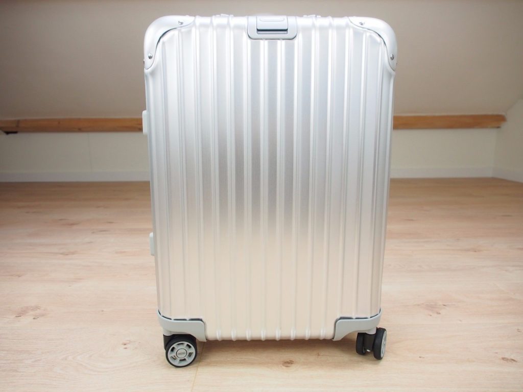 Rimowa facelift differences previous model (pre 2017)