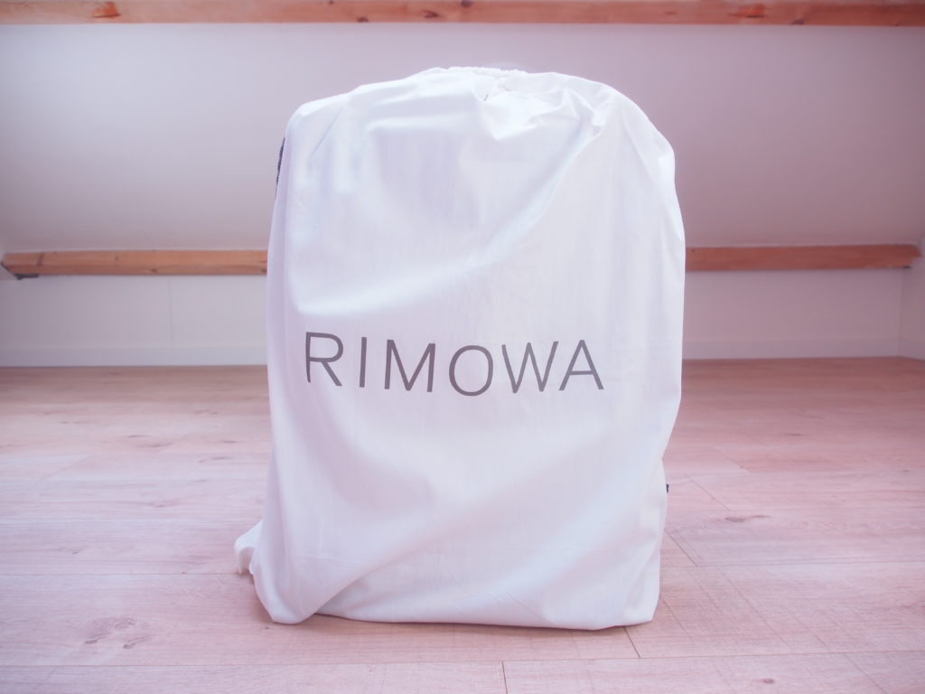 ImportedSnack - #RIMOWA Classic Flight Material: Aluminium