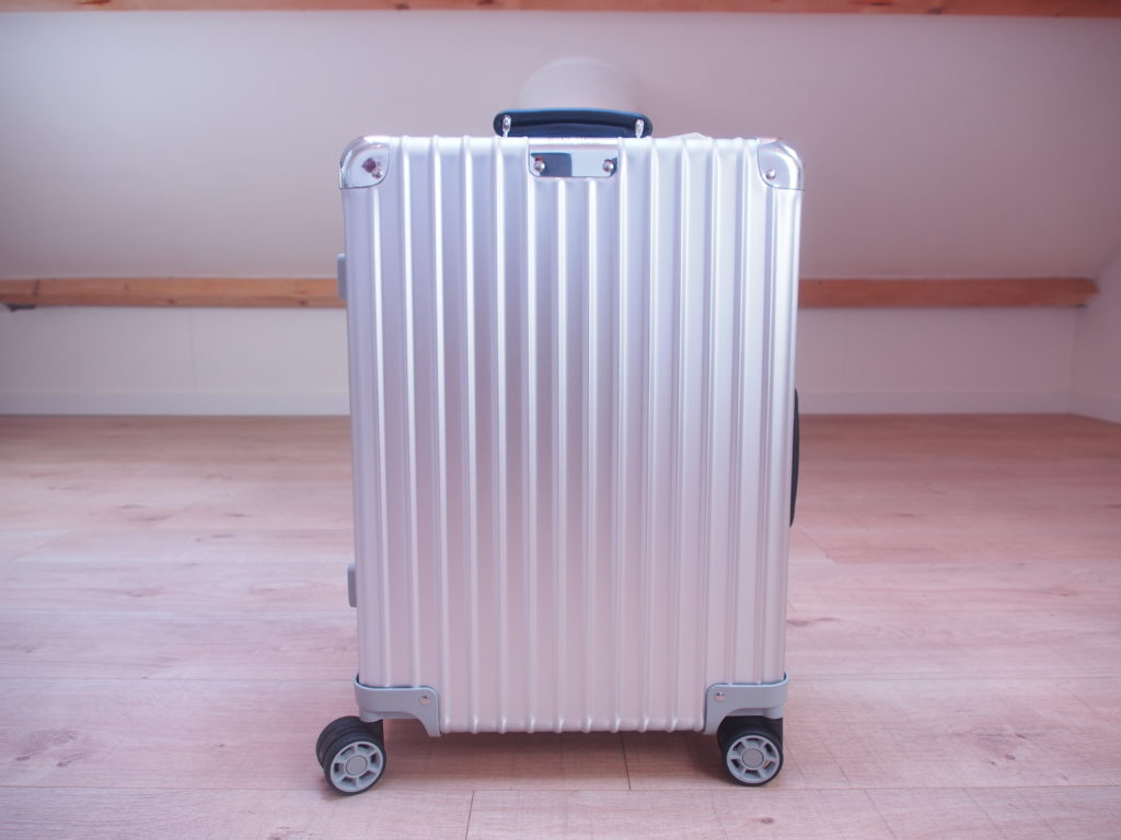 Review: The Rimowa Classic Flight Inside