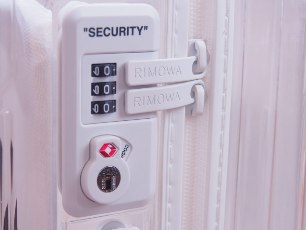 TSA-locks on the Rimowa x Off-White