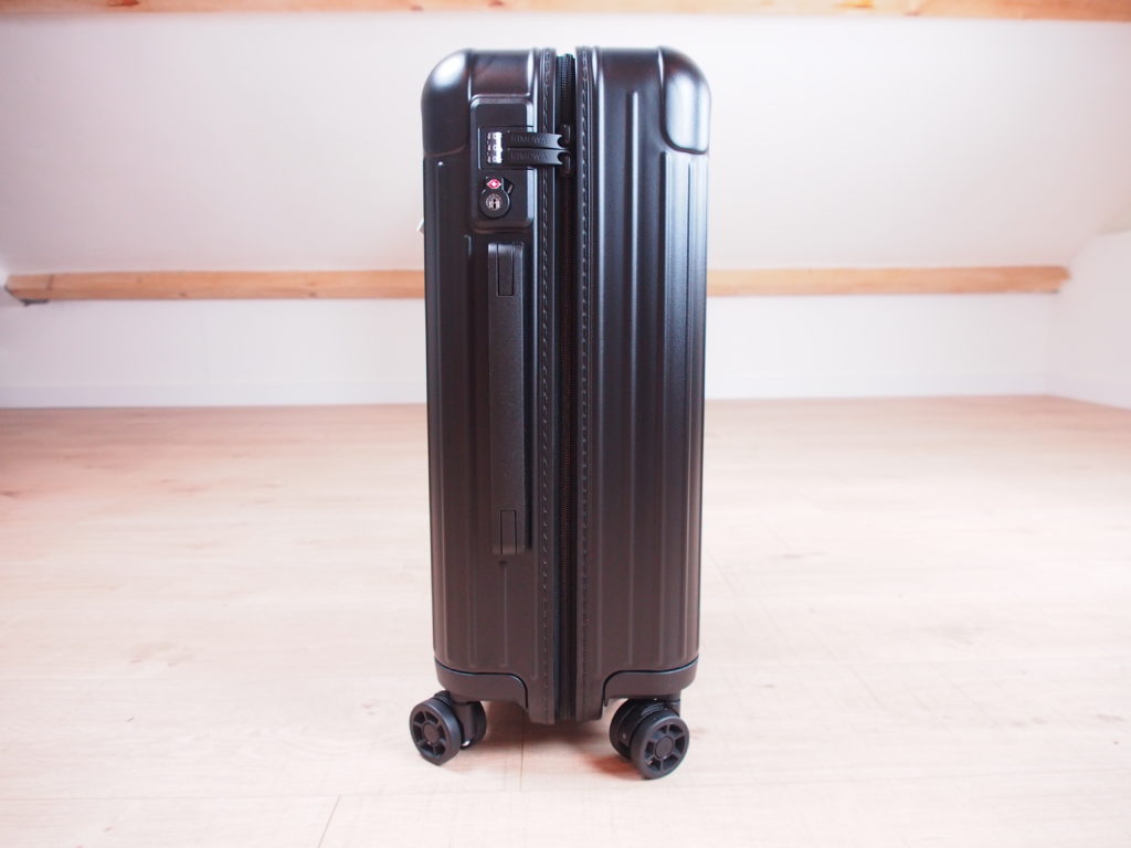 rimowa cabin s black