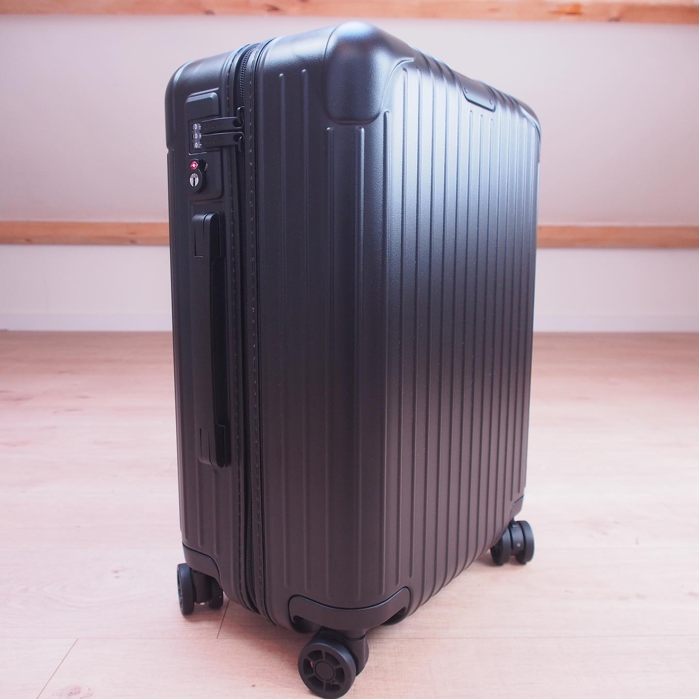 Rimowa Essential Cabin Vs Pelican 1510 (Read This First!) | Gracefuldegrade