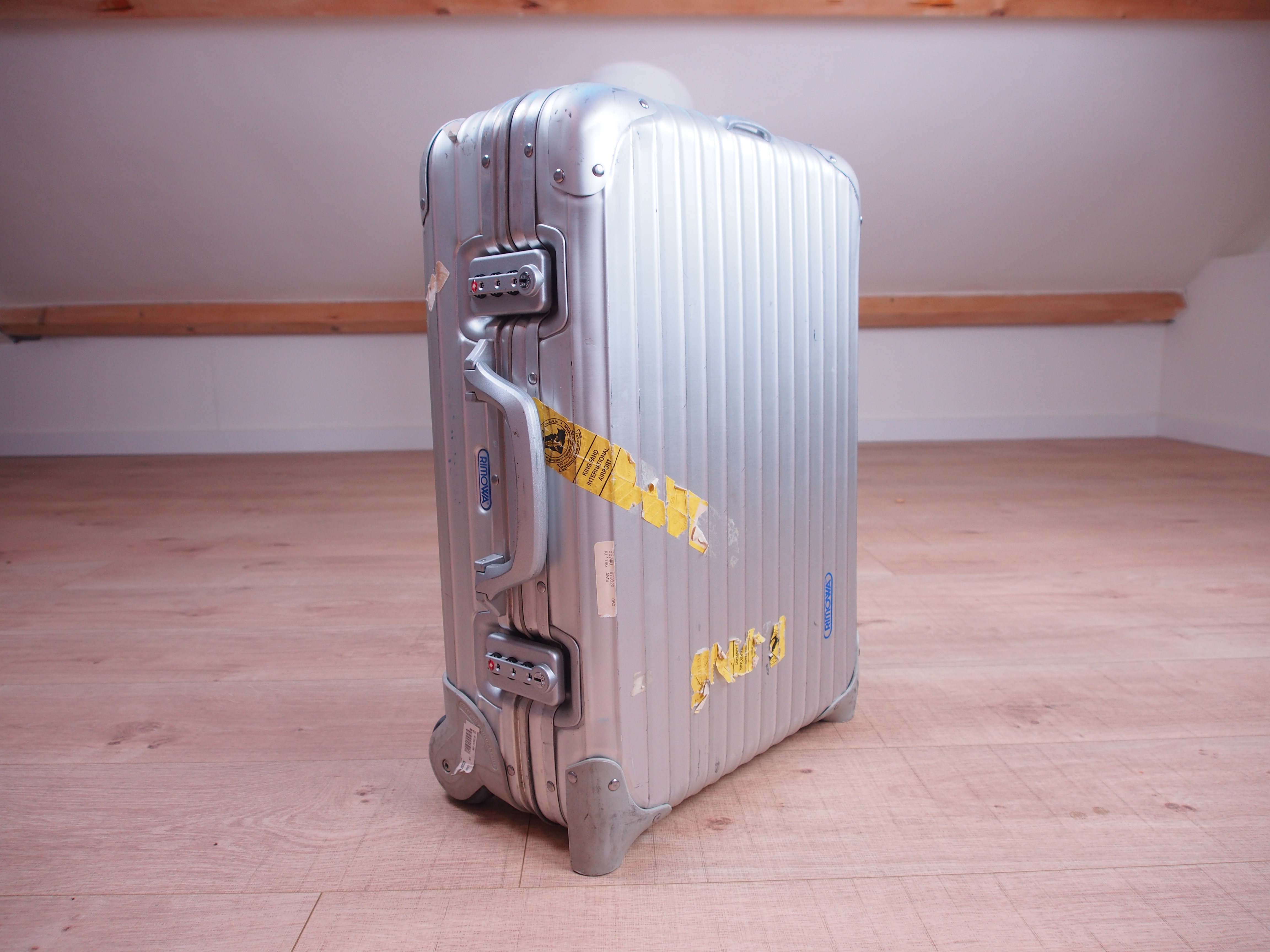 Rimowa Opal – Gracefuldegrade