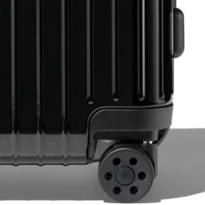 Rimowa Essential Multiwheel system