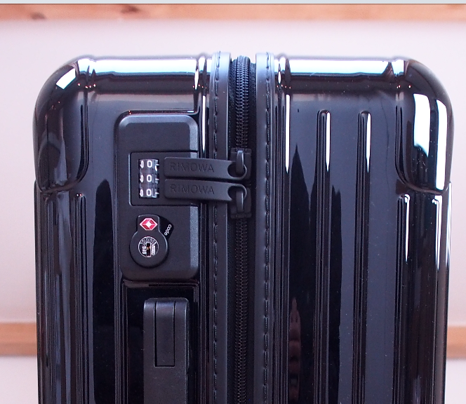 Rimowa Essential Lite Carry-on Review 2021