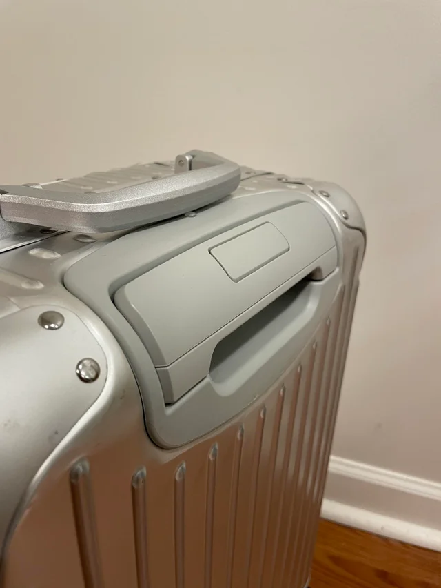 real rimowa backside