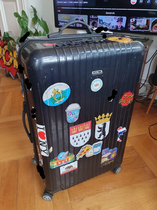 Rimowa Essential Lite Carry-on Review 2021